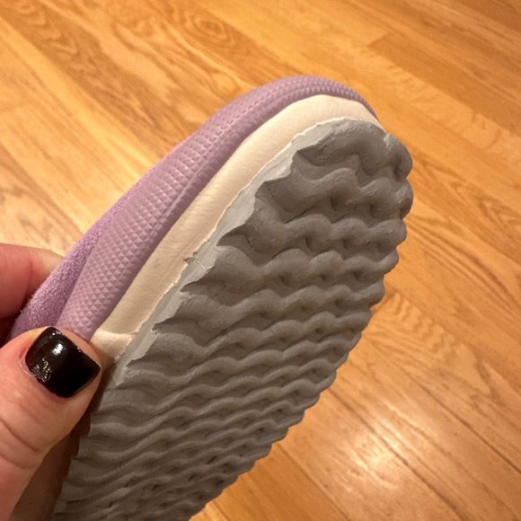 Aro Sneaker in Size 41 NEW NEVER WORN. - Picture 7 of 8